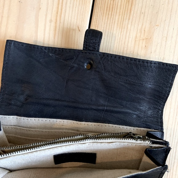 Topshop , black leather and linen slim wallet - Picture 3 of 11
